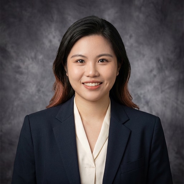 Lucia — 中国政法大学，DSE 中文教师